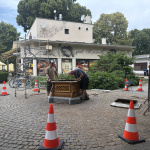 Meteoroligický stĺp smeruje k reštaurátorom | Foto: Zuzana Benková, Trnavské rádio