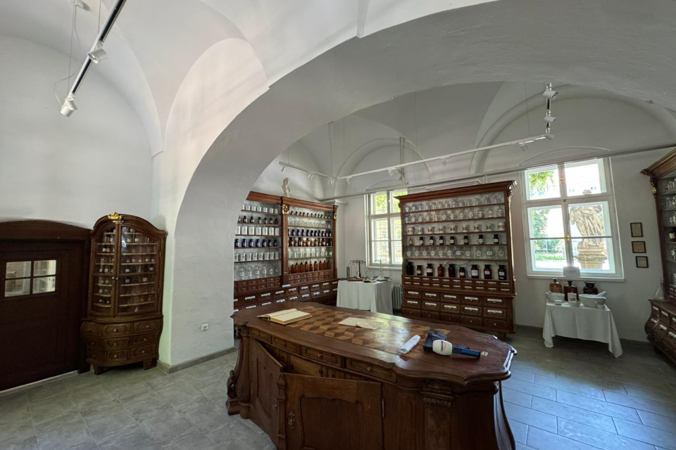 Lekáreň Milosrdných bratov v Skalici láka prvých návštevníkov | Foto: Maja Greifová, Trnavské rádio