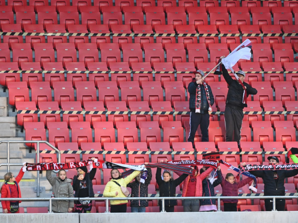 Podpora Spartaku na štadióne | FOTO: FC Spartak Trnava - Lukáš Grinaj