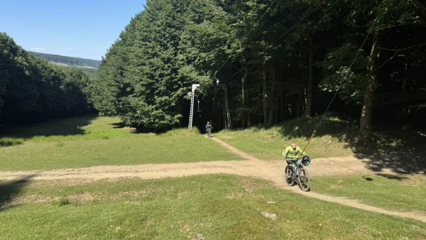Vlek včera sprístupnili cyklistom | Foto: Lyžiarsky klub Baba
