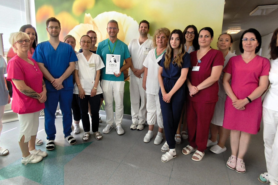 Zamestnanci oddelenia sa tešia z úspechu | Zdroj: Penta Hospitals