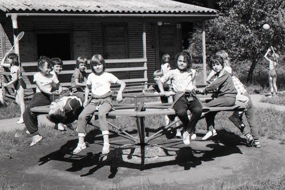 Záber z pionierskeho tábora Planinka, 11. 7. 1988. | Foto: Štefan Petráš, ČSTK. Licencia: Trnavské rádio