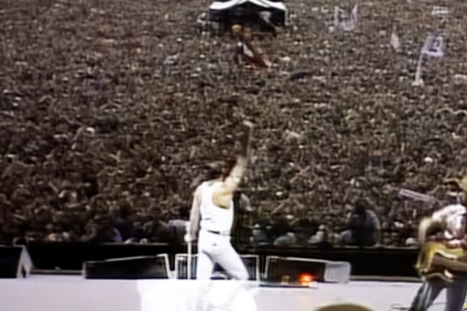 Queen na koncerte Live Aid zahrali aj skladbu We Are The Champions. | Reprofoto: YouTube, Trnavské