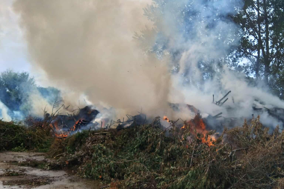 Príčina požiaru je zatiaľ neznáma. | Foto: DHZ Moravany nad Váhom