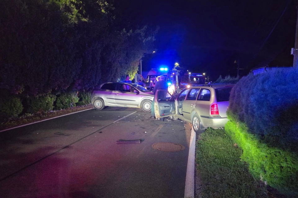 Večerná nehoda v Zavare pri Trnave. | Foto: Obec. Zavar, Meta