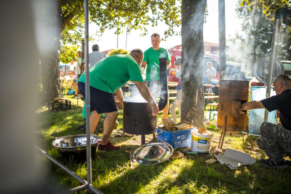 Na jarmoku vo Veľkých Kostoľanoch si môžete zasúťažiť vo varení gulášu | Foto: Matej Švančara