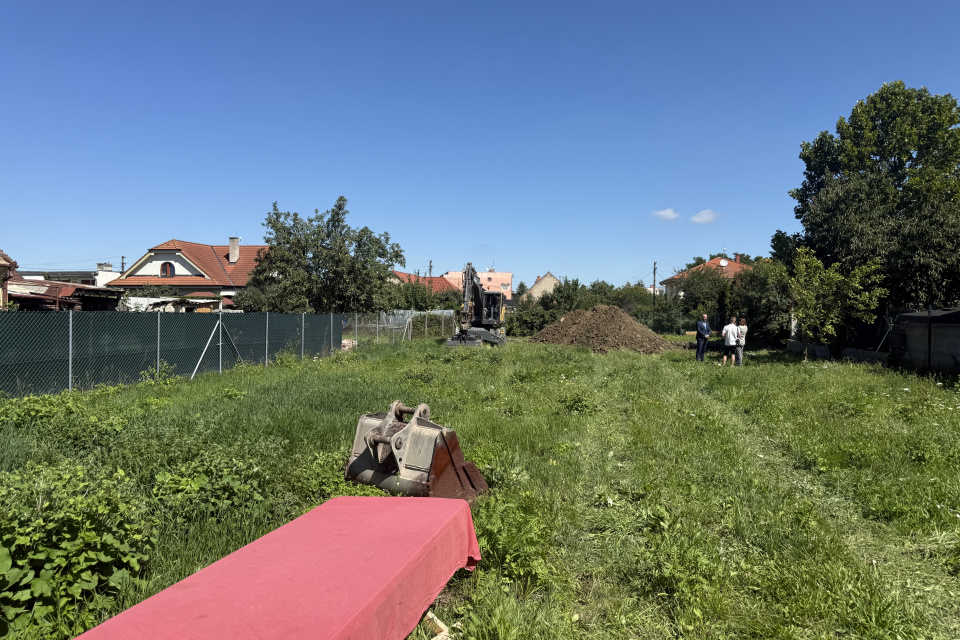 Na tomto mieste stál dom mladého páru | Foto: Michaela Martišíková, redakcia