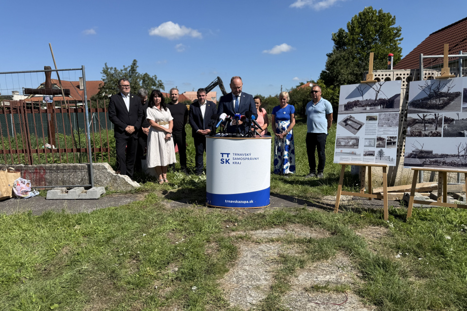 Predseda TTSK na tlačovom brífingu | Foto: Michaela Martišíková, redakcia