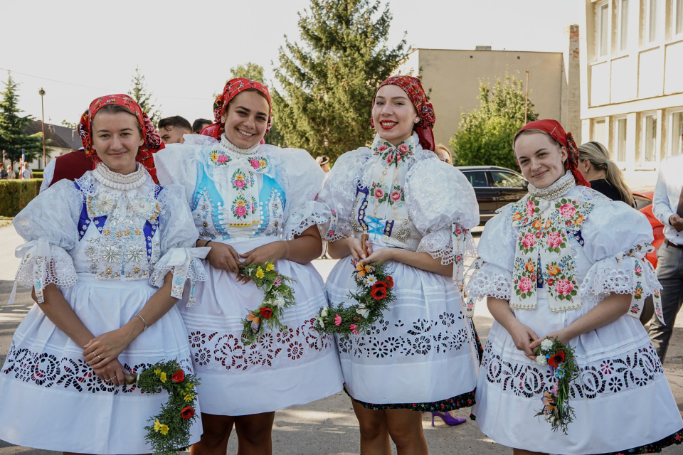 Takto vyzerá dievčenský kroj | Foto: FB Iveta Matúšová - starostka obce Radošovce