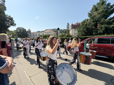 Divadelný sprievod mestom trval hodinu | Foto: Nikola Húsková