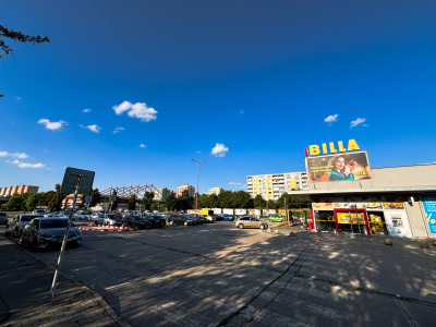 Pozemok na ktorom stojí Billa sa zmení na najvyššiu stavbu v Trnave | Foto: Zuzana Benková, Trnavské rádio