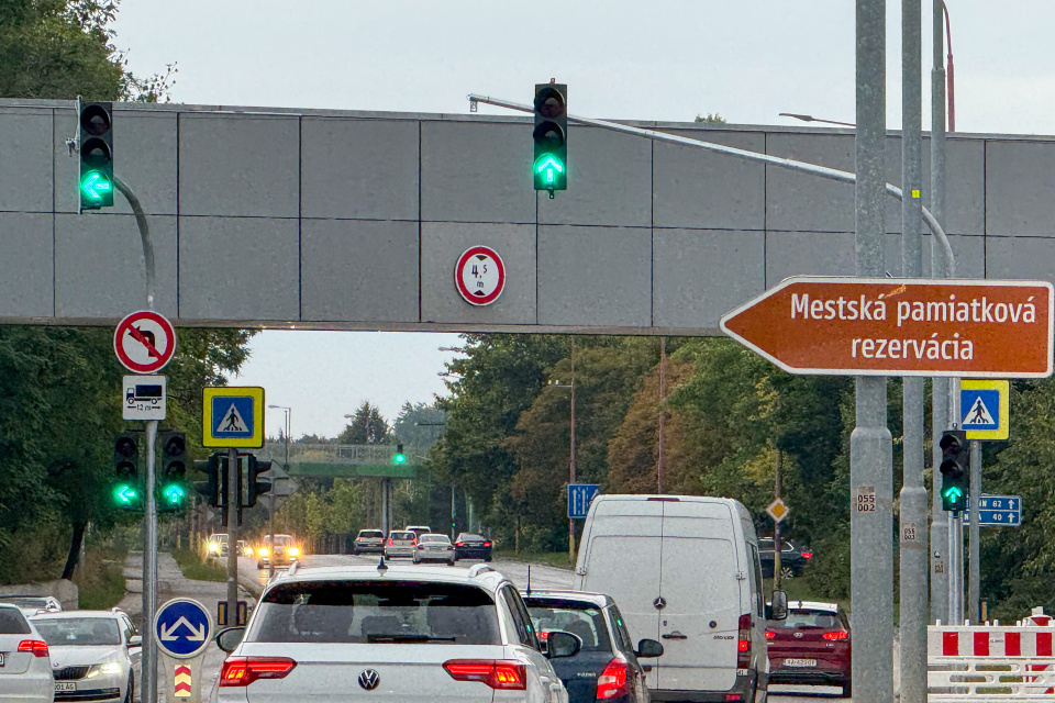 Semafor na Hlbokej ulici v Trnave. | Foto: red.