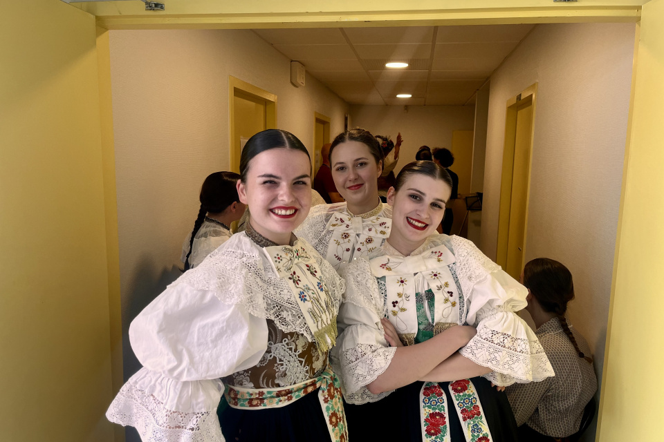 Tanečnice UFS Trnafčan pred vystúpením I Foto: Alexandra Štofirová, Trnavské rádio