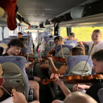 Dlhú cestu autobusom do Francúzska si spríjemnili hudbou I Foto: Alexandra Štofirová, Trnavské rádio