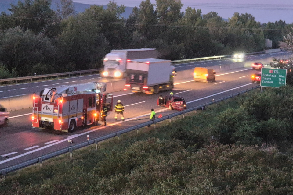 Na diaľnici sa stala nehoda | Zdroj: Dopravný servis - okres Piešťany a okolie