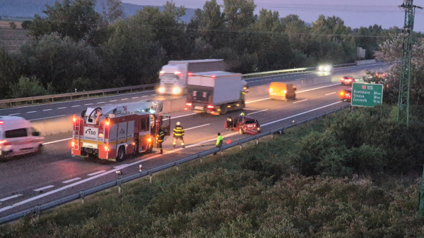 Na diaľnici sa stala nehoda | Zdroj: Dopravný servis - okres Piešťany a okolie