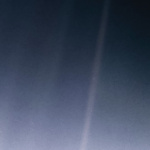 Ikonický záber bledomodrej bodky. | Zdroj: NASA