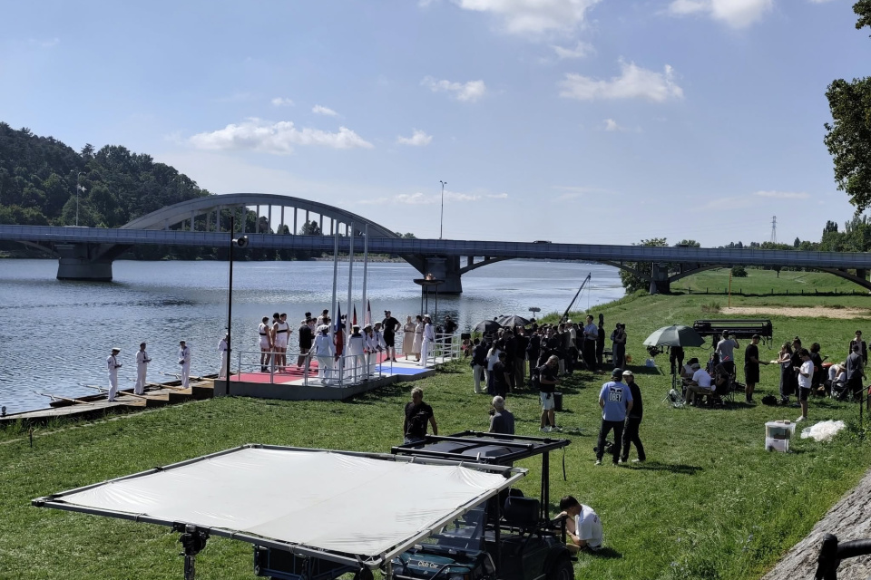 Na brehu Váhu nakrúcali oceňovanie. | Foto: Dašenka Nelušiaková Zelenayová, To Najlepšie z Piešťan - Piešťany a okolie, fb