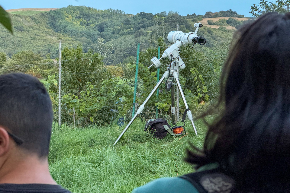 Čakanie na zatmenie Mesiaca vo Hvezdárni a planetáriu Hlohovec. | Foto: dv, red.