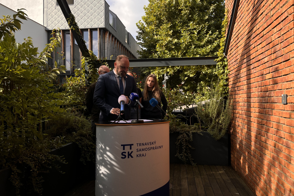 Zmeny predstavili na terase ubytovania kampusákov I Foto: Alexandra Štofirová, Trnavské rádio