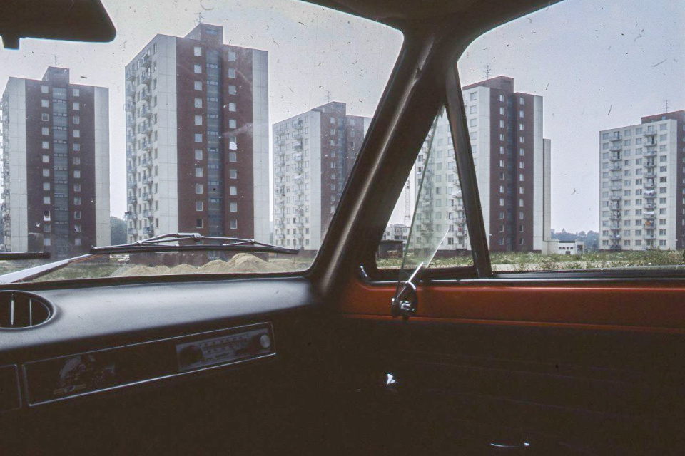 Sídlisko Sotina v roku 1985. | Foto: Drahotín Šulla, ČSTK. Licencia na použitie je pre Trnavské rádio.