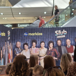 Objavili sa aj zvyšní herci, zúčastnili sa však len ako makety | Foto: Sarah Strapoňová