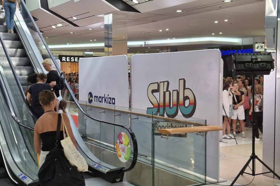 Nákupné centrum ožilo seriálovou atmosférou | Foto: Sarah Strapoňová 