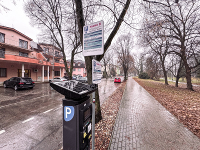 Ilustračná fotografia parkovania v Piešťanoch | Foto: dv, Trnavské rádio