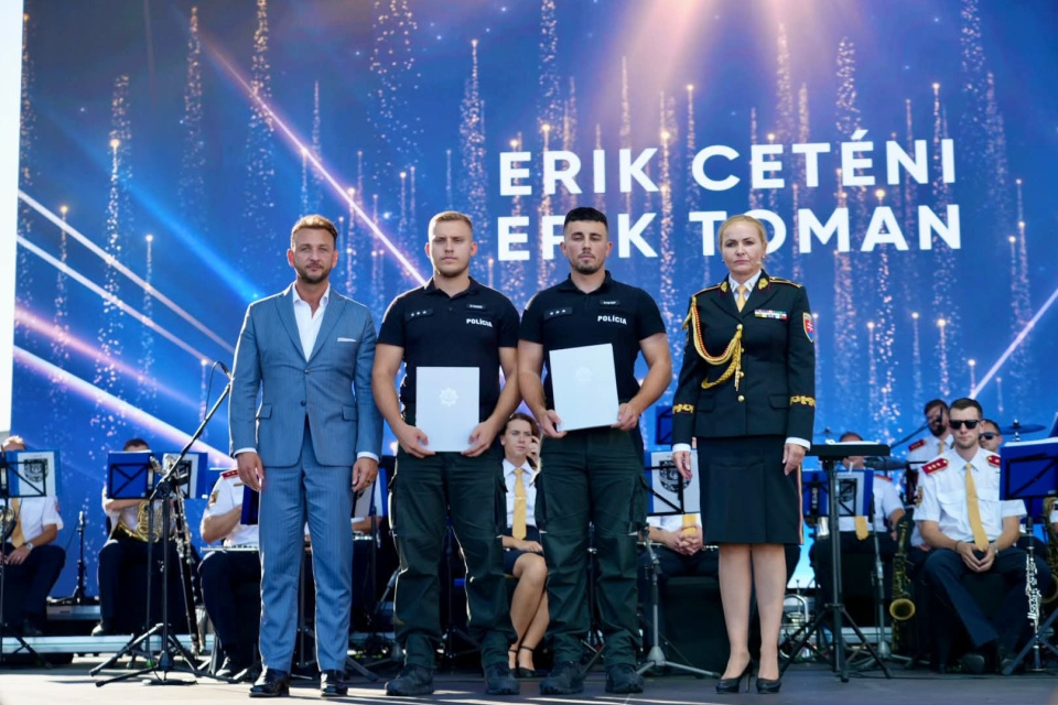 Policajti zo Záhoria si vyslúžili ocenenie | Zdroj: Polícia SR - Trnavský kraj