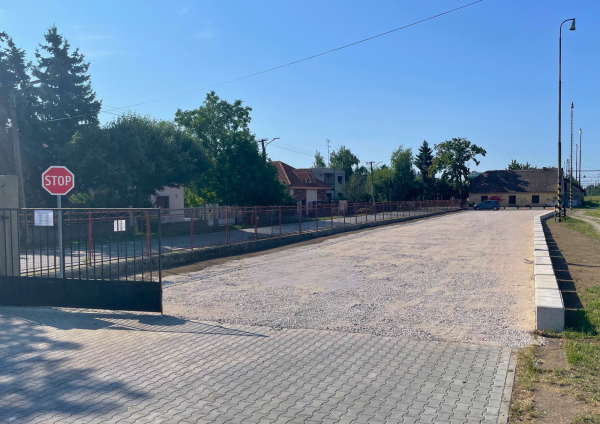 Vzniklo približne 30 nových parkovacích miest | Foto: Mesto Sereď