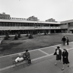 Pohľady na nový obchodný dom a reštauráciu Mladosť v Galante 5. novembra 1987. | Foto: Vlastimír Andor, ČSTK. Licencia: Trnavské rádio