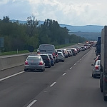 Na mieste sú dlhé kolóny. | Foto: György Garai, Dopravný servis Trnavský kraj