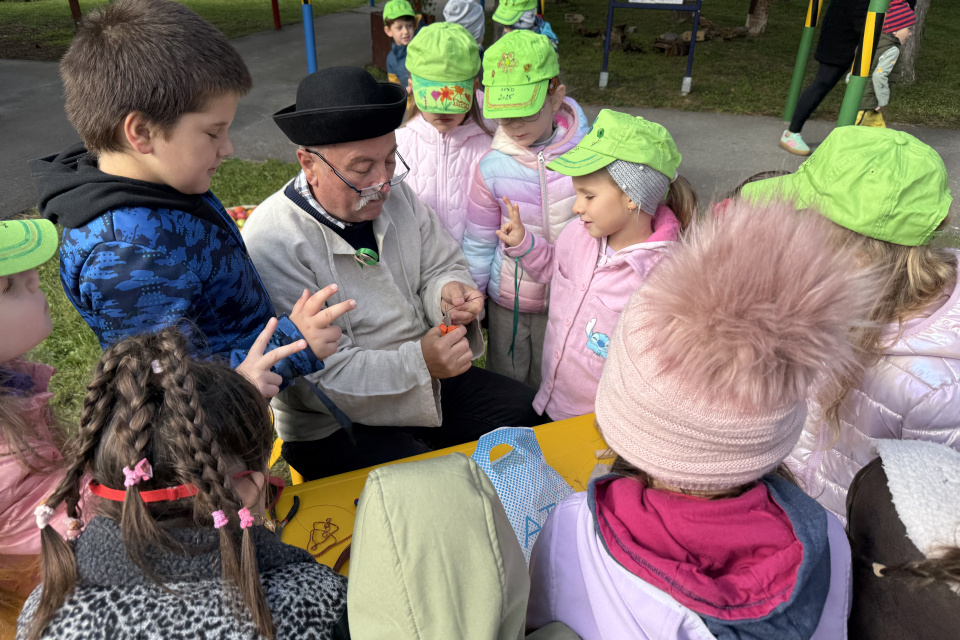 Pre deti pripravili počas slávnosti aktivity so včelárom aj remeselníkom | Foto: Michaela Martišíková, Trnavské rádio