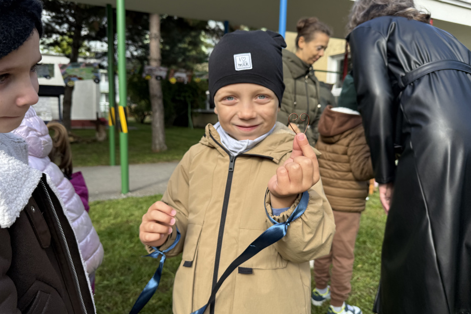 Škôlkar sa pochválil so svojim srdiečkom | Foto: Michaela Martišíková, Trnavské rádio