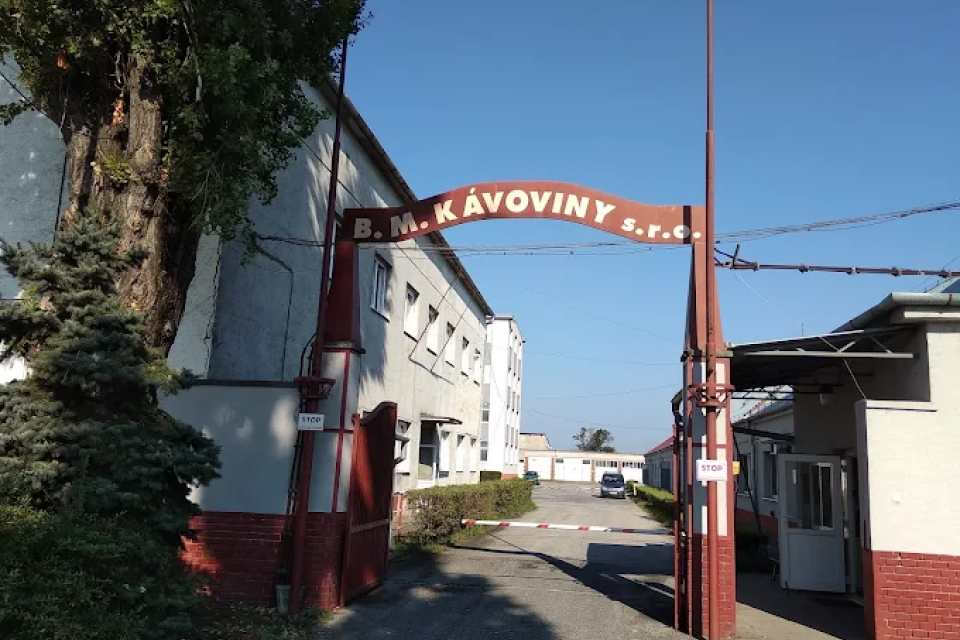 Areál BM Kávoviny v Seredi | Zdroj: Dušan Blažo, Google