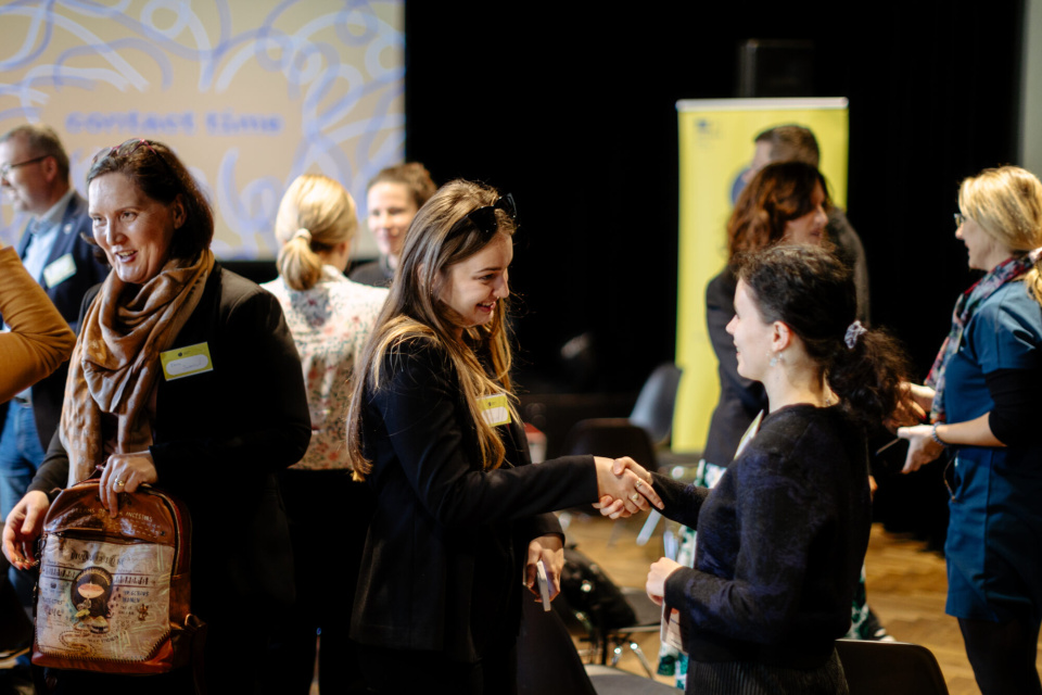 Týždeň učenia prináša aj networking vzdelávacích organizácii | Foto: A. Rábara