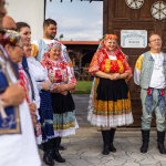 Návštevníkov privítajú v Krakovanoch v krojoch | Zdroj: Rezort Piešťany