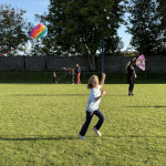 Občas bolo treba šarkanom trocha pomôcť | Foto: Michaela Martišíková, redakcia