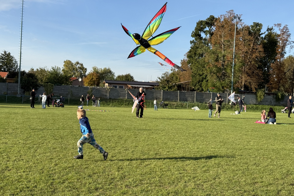 Trošku behu a šarkan je vo vzduchu | Foto: Tomáš Buday