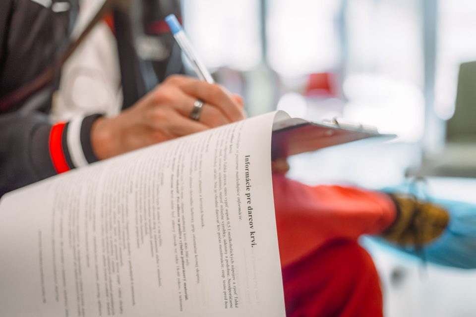 Ak darujete krv po prvýkrát, nezabudnite si občiansky preukaz | Zdroj: Národná transfúzna služba