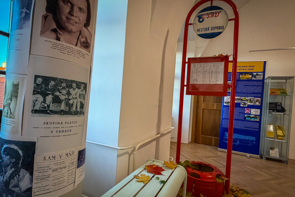 Jendou z rarít je aj dobová autobusová zastávka z ulíc Trnavy. | Foto: red.