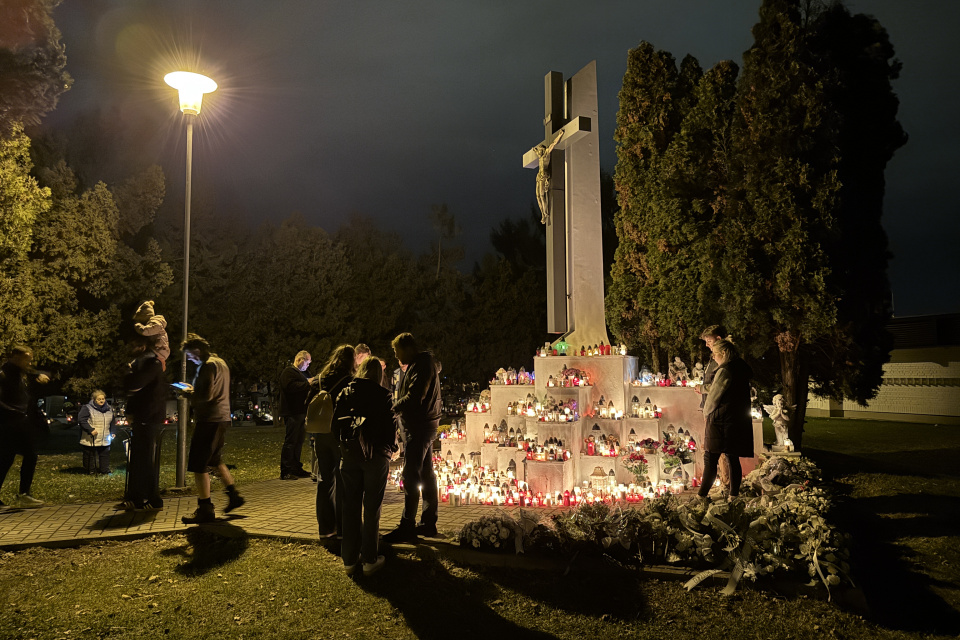 Svoje čaro má aj cintorín na Kamennej ceste v Trnave | Foto: Zuzana Benková, Trnavské rádio