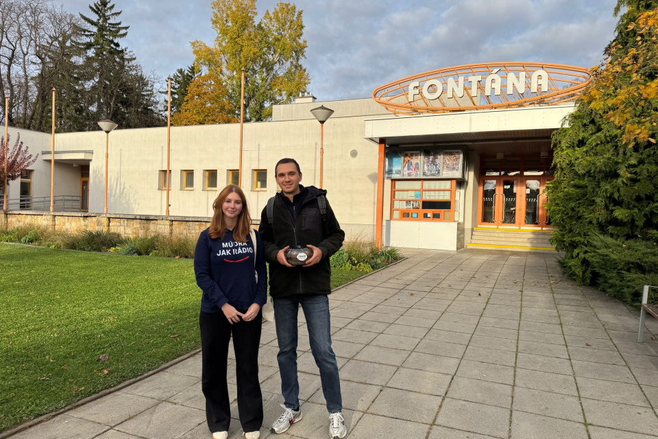 Výherca Lukáš pred Kinom Fontána I Zdroj: Trnavské 