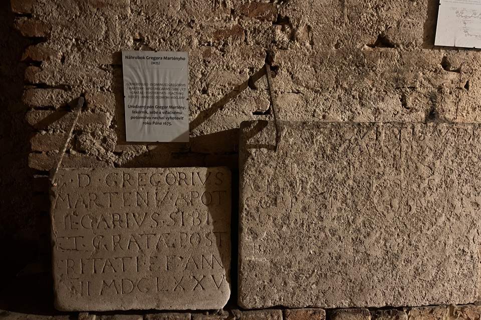 Pochovávaní tu boli františkáni aj meštianske rodiny I Zdroj: Trnavské rádio