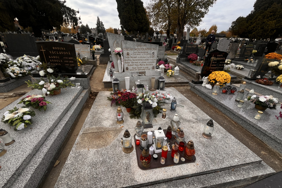 Miesto posledného odpočinku Evy Kostolányiovej I Foto: Trnavské rádio