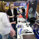 V mestskej športovej hale sa stretnú zamestnávatelia a tí, ktorí si hľadajú prácu | Zdroj: Región Trnava