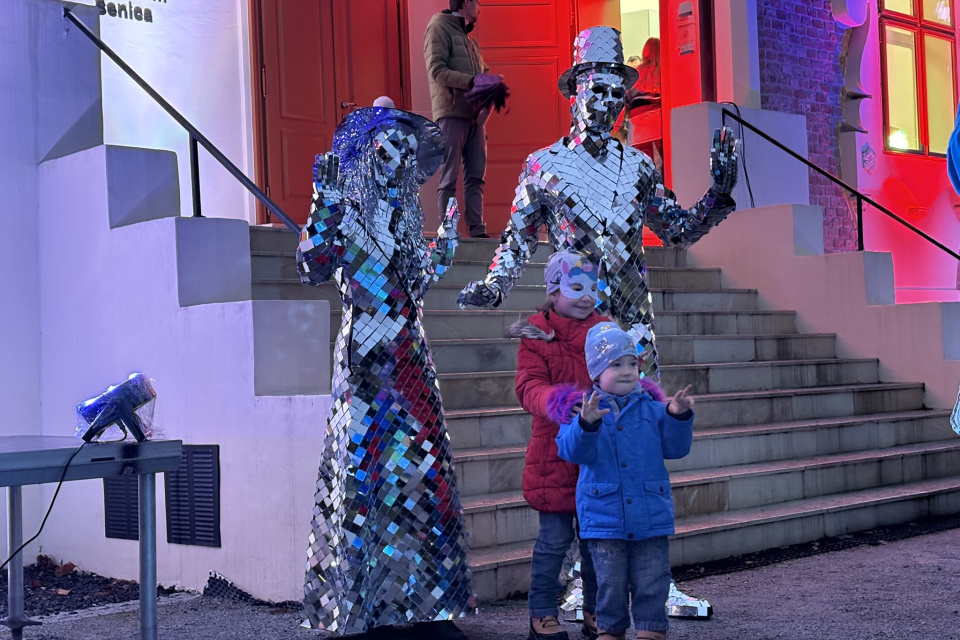 Deti si našli nových jagavých kamarátov | Foto: Michaela Martišíková, Trnavské rádio