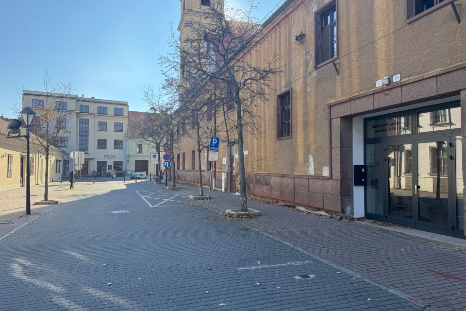 Na Františkánskej pozor, kde parkujete | Foto: Trnavské rádio
