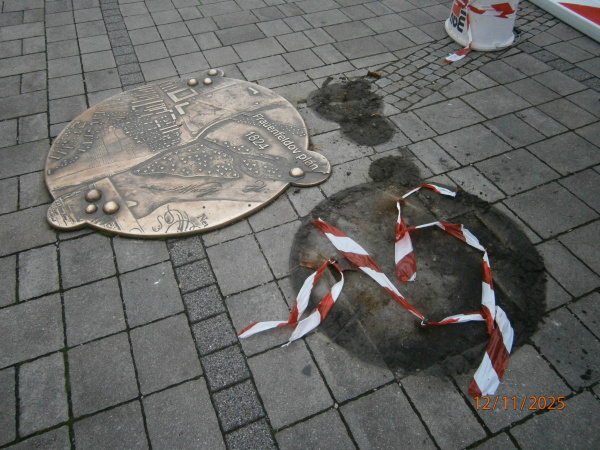 Piešťany pátrajú po zlodejoch reliéfov | Foto: Mesto Piešťany