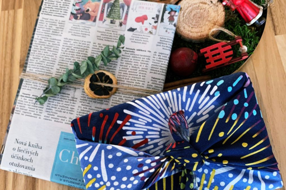 Darčeky sa dajú baliť aj takto | Zdroj: Baterkáreň 